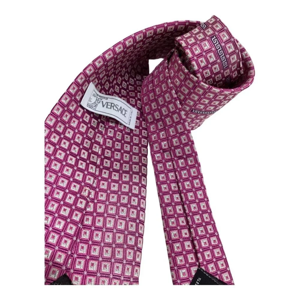 VERSACE Pink Geometric With Logo Silk Tie Made In Italy 58